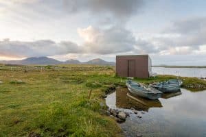 Grogarry Loch fishing hut