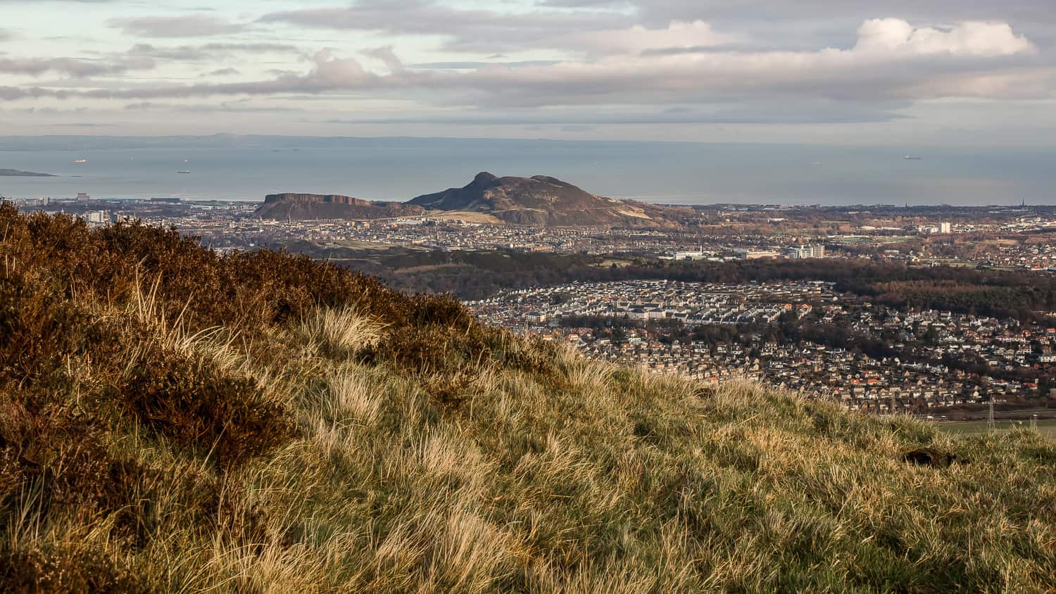 Edinburgh from Allermuir Hill